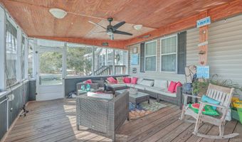 208 Catfish Landing Cir, Bonneau, SC 29431