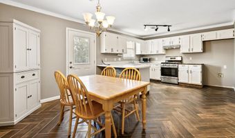 3419 Pawnee Village Dr, Benton, AR 72015