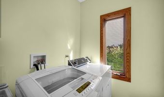 2161 Burnham Ct, Algonquin, IL 60102