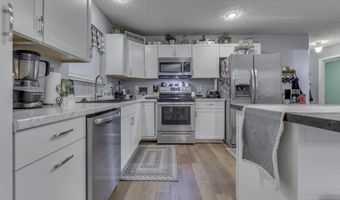 596 Briarwood Ln, Bedford, IN 47421