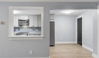 20 Colonial Dr 10, Andover, MA 01810