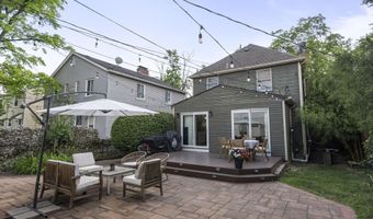 922 Palmer Rd, Columbus, OH 43212