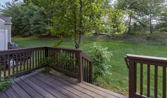 16 Edward Cir, Bedford, NH 03110