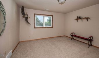 3616 Southridge Ln, Bismarck, ND 58504