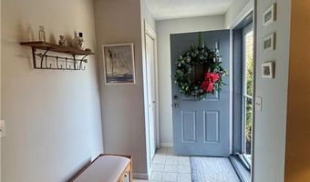 10 Parsley Ln, Narragansett, RI 02874