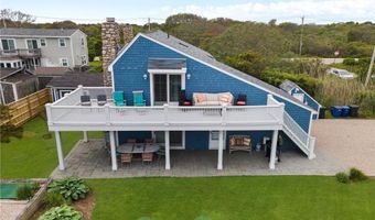 7 Conant Ave, Narragansett, RI 02882