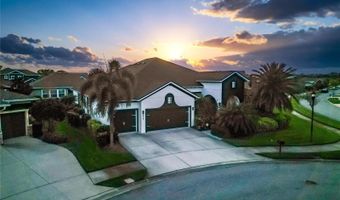 6927 CRESTPOINT Dr, Apollo Beach, FL 33572