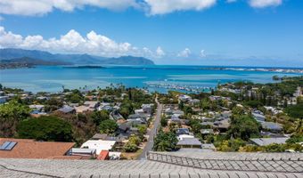 44-097 Kalenakai Pl, Kaneohe, HI 96744