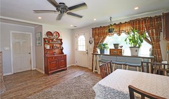 10 Woolsey Rd, Middletown, RI 02842
