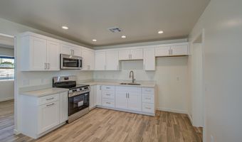 221 N TREKELL Rd, Casa Grande, AZ 85122