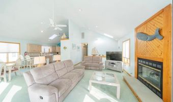 141 8th St, Avalon, NJ 08202