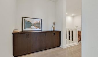 2683 5th St, Alameda, CA 94501