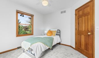 2197 Knollpoint Dr NE, Ada, MI 49301