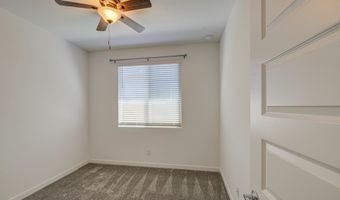318 W STRIDING EDGE Dr, San Tan Valley, AZ 85140