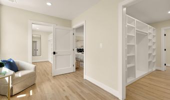 10700 ALLOWAY Dr, Potomac, MD 20854