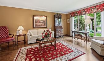 1411 W Allison Ct, Arlington Heights, IL 60005