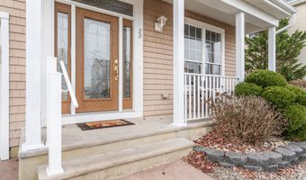 29 Bowsprit Dr, Bayville, NJ 08721