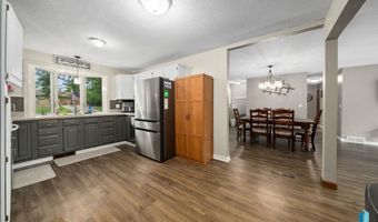 121 S 5th Ave, Brandon, SD 57005