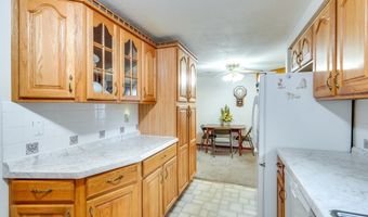 12222 Cenfield St NE, Alliance, OH 44601