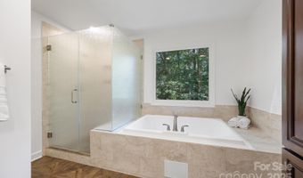 5206 Dunrobin Ln, Charlotte, NC 28226