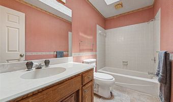 37 Fenchurch Dr, Bella Vista, AR 72715