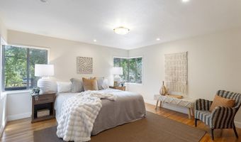 525 Keyes Ave, Angwin, CA 94508