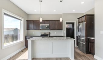 2634 3rd Ave SW, Altoona, IA 50009