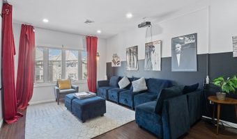 84 W 3rd St, Bayonne, NJ 07002