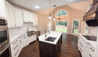 931 Sundew Dr, Alpharetta, GA 30005