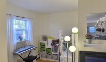 42 Millbrook Ln, Auburn, ME 04210