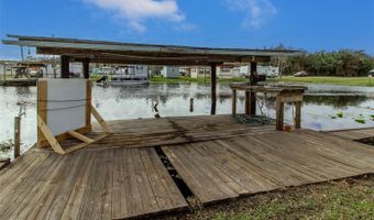 25836 MANHATTAN Ln, Astor, FL 32102