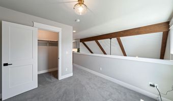 2044 NE Altura Dr, Bend, OR 97701