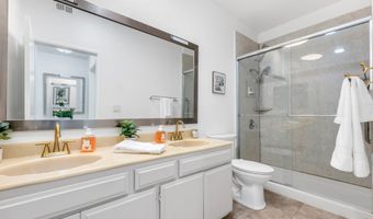 3284 Barham Blvd 201, Los Angeles, CA 90068