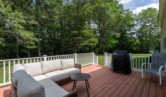 179 Windsor Dr, Auburn, NH 03032