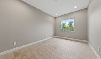 6033 Silvalde Ln, Las Vegas, NV 89135