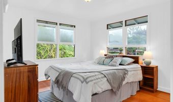 99-928 Kealaluina Dr, Aiea, HI 96701