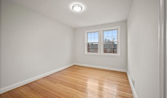 323 STRATFORD Rd, Baltimore, MD 21228