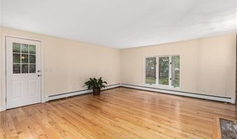 475 Red Chimney Dr, Warwick, RI 02886