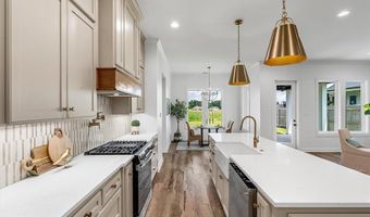 722 Julesburg Ln, Benton, LA 71006