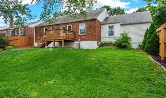 7220 Mackenzie Rd, Affton, MO 63123