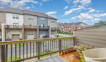 1405 Town Home Dr, Apex, NC 27502
