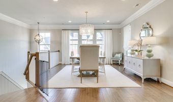 1318 S QUINN St, Arlington, VA 22204