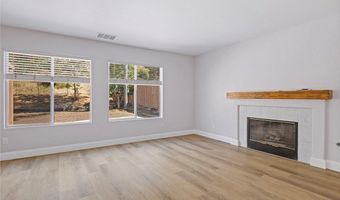 1323 Cottonwood Dr, Oceanside, CA 92056