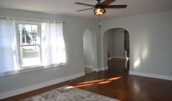 144 W Main St, Albion, IL 62806