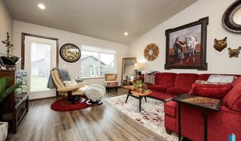 2720 E Sunburst Dr, Brandon, SD 57005