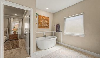 4202 SW Acres Ave, Bentonville, AR 72713