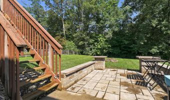 1168 Parkside Dr, Alexandria, KY 41001