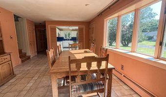 9 Meadow Brook Rd, Brookfield, CT 06804
