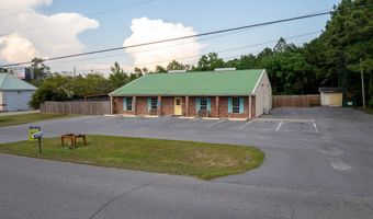 890 Vee St, Biloxi, MS 39532