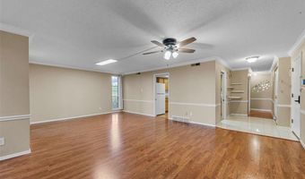 916 Claytonbrook Dr 1, Ballwin, MO 63011